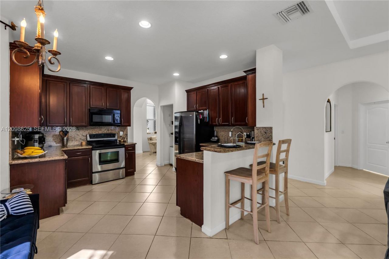 3742 NE 13th St , Homestead, FL 33033 Photo