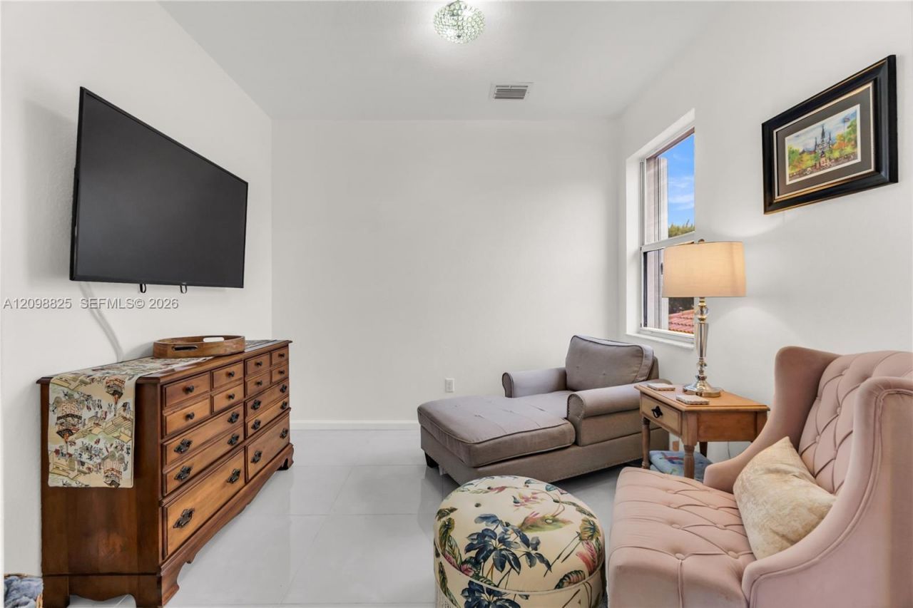 3742 NE 13th St , Homestead, FL 33033 Photo