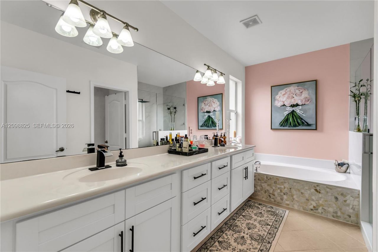 3742 NE 13th St , Homestead, FL 33033 Photo