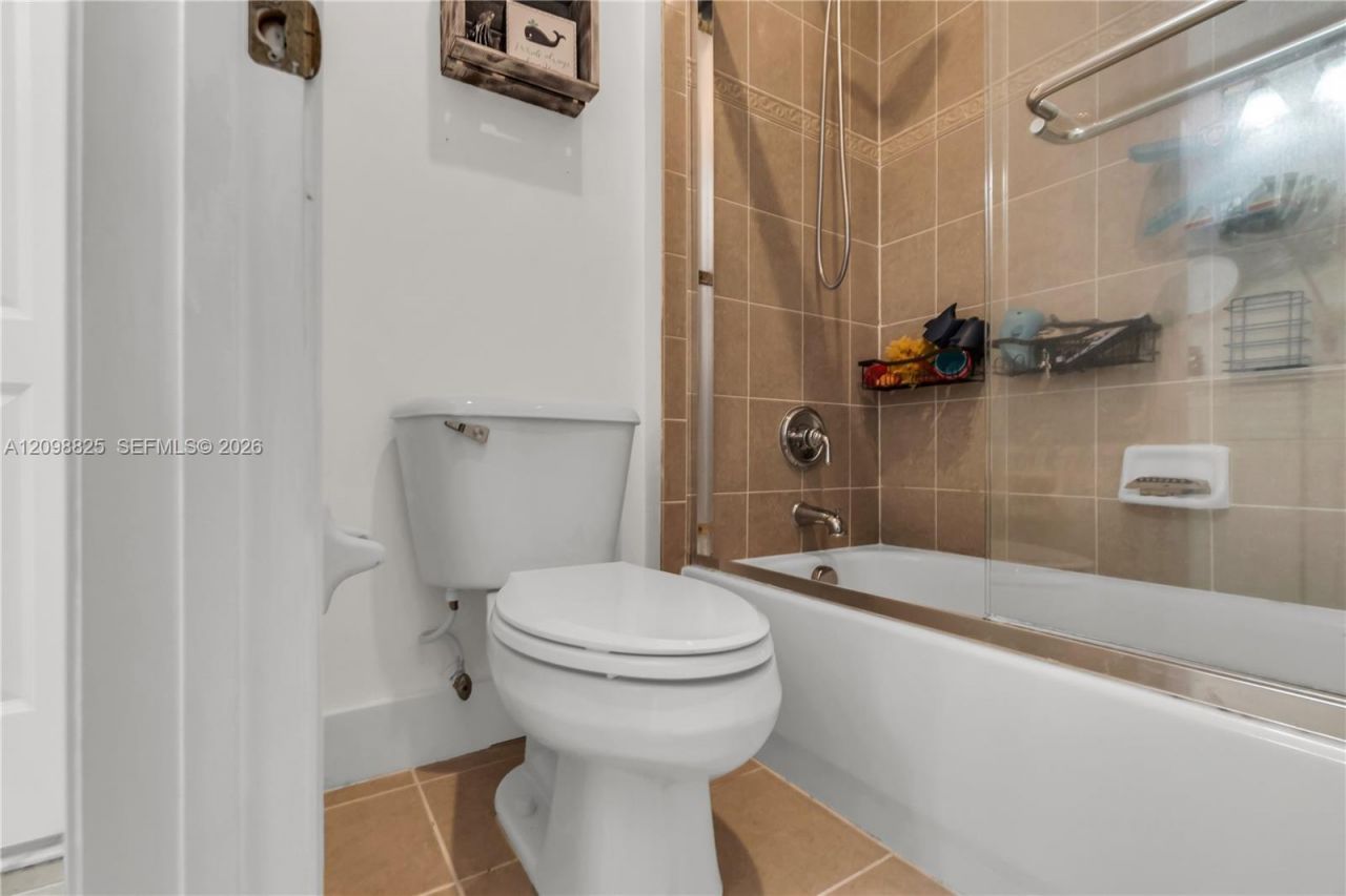 3742 NE 13th St , Homestead, FL 33033 Photo