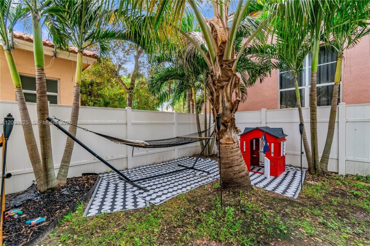 3742 NE 13th St , Homestead, FL 33033 Photo