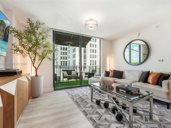 1300 Ponce De Leon Blvd , Unit 800, Coral Gables, FL 33134