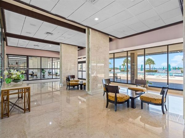 300 Bayview Dr , Unit 1710, Sunny Isles Beach, FL 33160