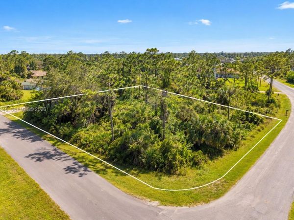 NA COLONY CIR , North Port, FL 34288