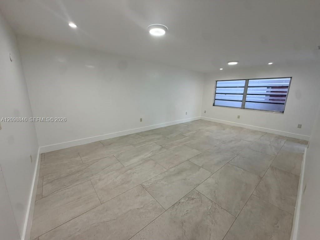 11320 Peachtree Dr , Unit 11320, Miami, FL 33161 Photo