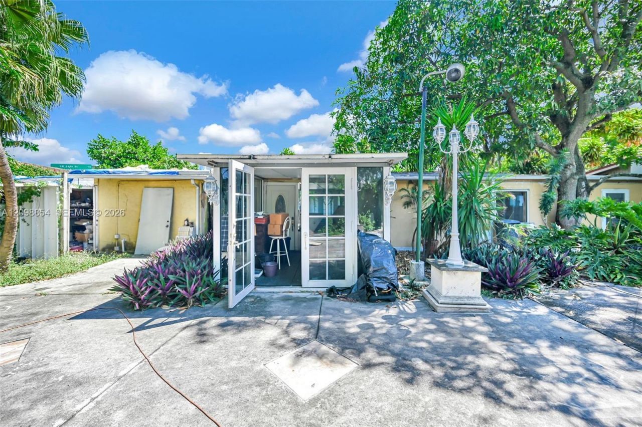 1425 SW 78th Ave , Miami, FL 33144 Photo