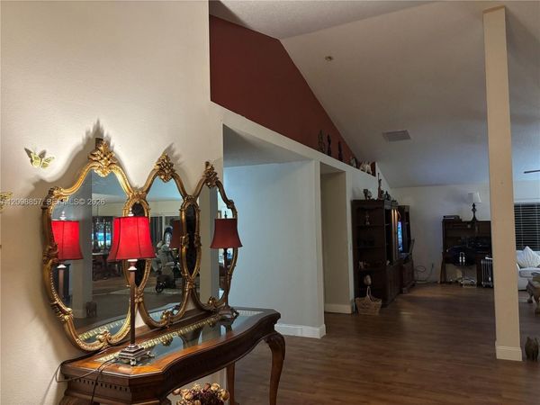 2267 SW Haycraft Cir , Port St. Lucie, FL 34953