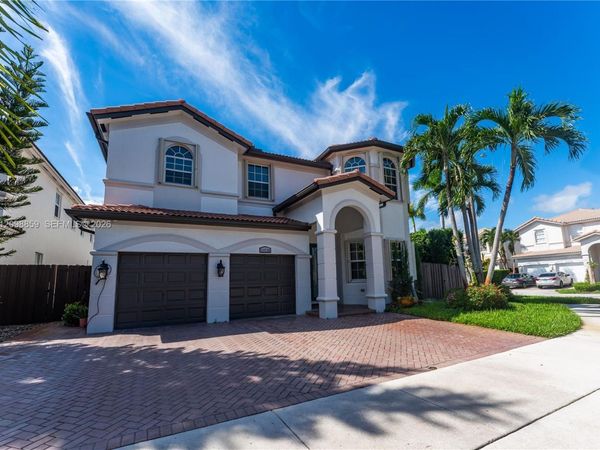 11530 NW 82nd Ter , Doral, FL 33178