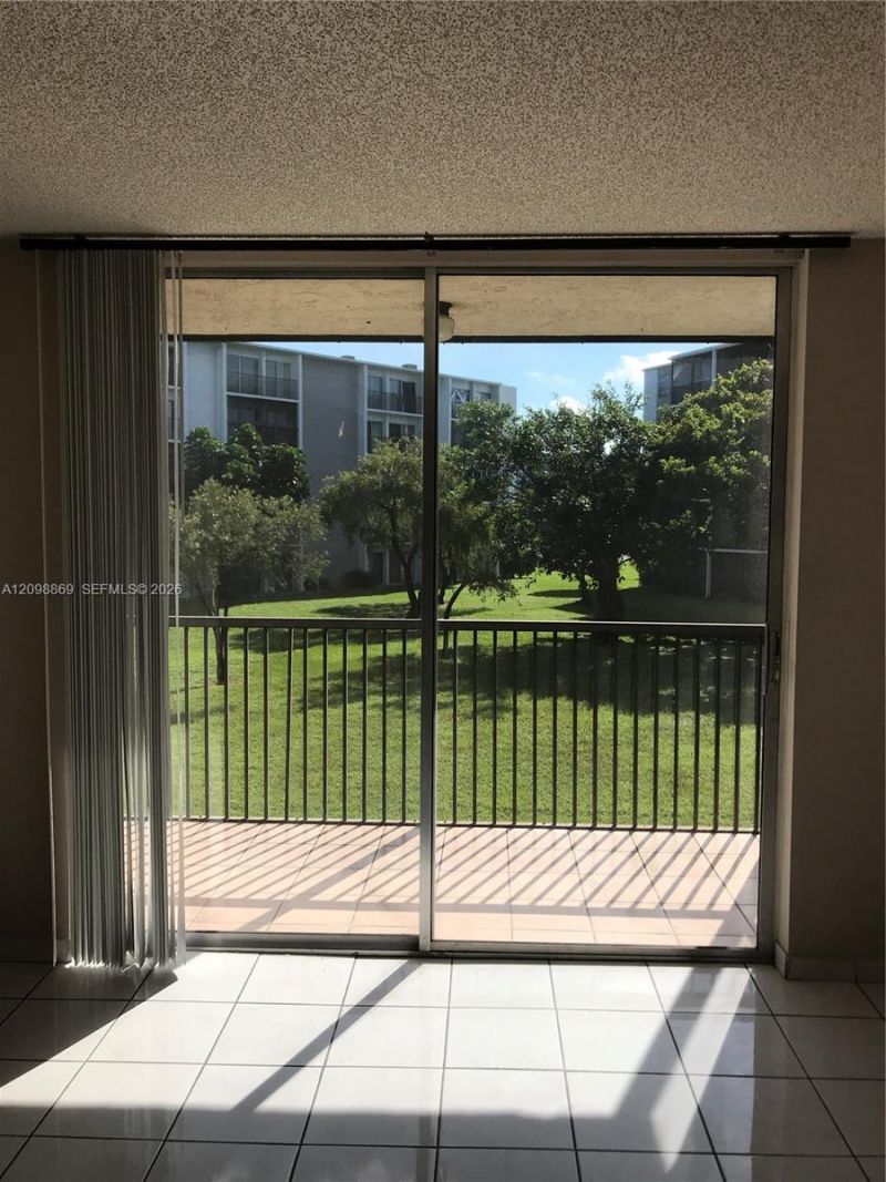 8750 N Sherman Cir , Unit 206, Miramar, FL 33025 Photo