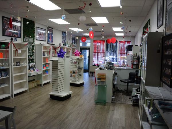 3748 Davie Rd , Davie, FL 33314