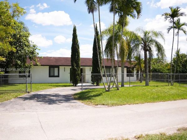 17475 SW 182nd Ave , Miami, FL 33187