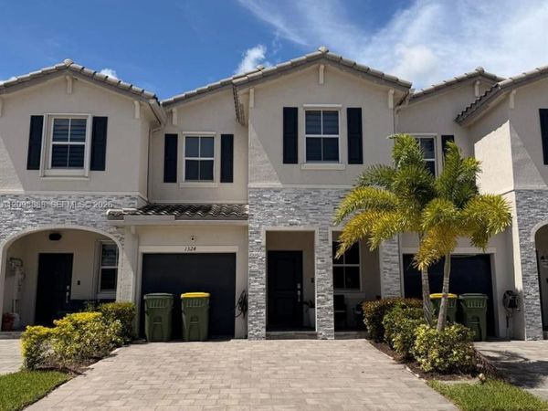 1324 SE 26th Ter, Unit 1324, Homestead, FL 33035