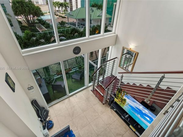 41 SE 5th St , Unit 811, Miami, FL 33131