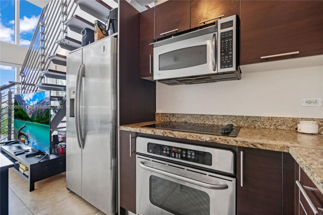 41 SE 5th St , Unit 811, Miami, FL 33131 Photo