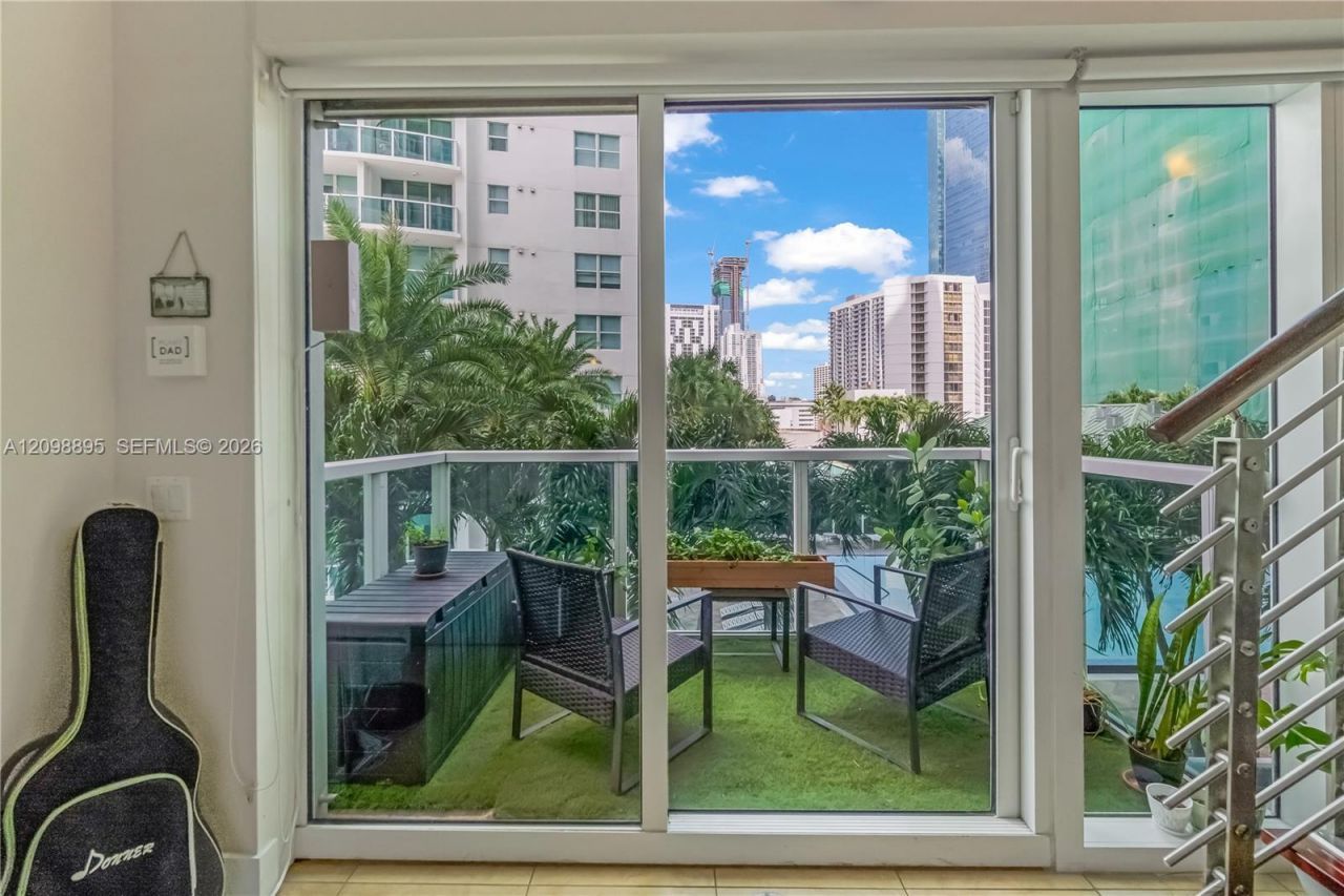 41 SE 5th St , Unit 811, Miami, FL 33131 Photo