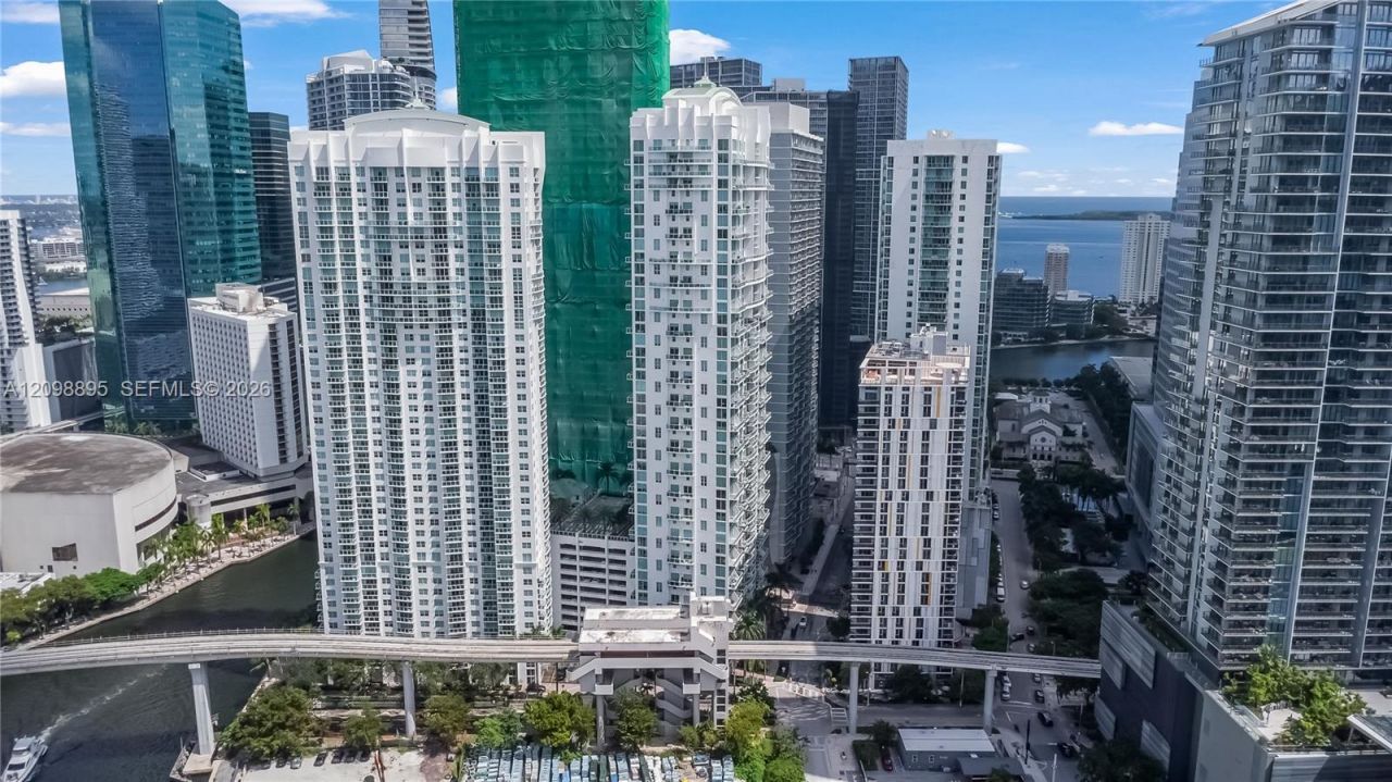 41 SE 5th St , Unit 811, Miami, FL 33131 Photo