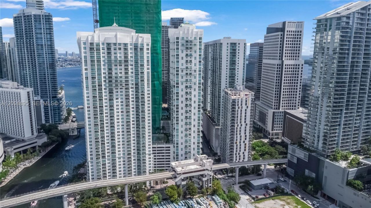 41 SE 5th St , Unit 811, Miami, FL 33131 Photo