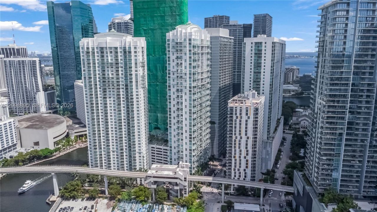 41 SE 5th St , Unit 811, Miami, FL 33131 Photo