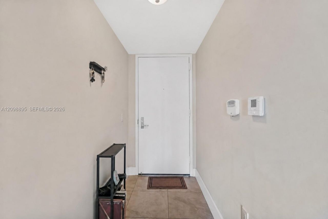 41 SE 5th St , Unit 811, Miami, FL 33131 Photo