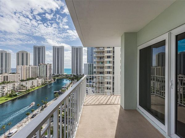 500 Bayview Dr , Unit 1631, Sunny Isles Beach, FL 33160