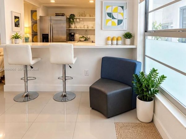 240 Collins Ave , Unit 2C, Miami Beach, FL 33139