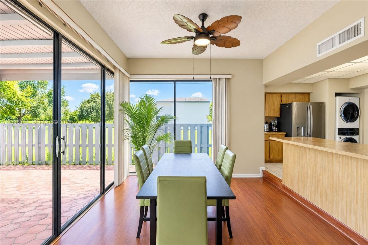 735 NW 105th Pl, Unit C3, Miami, FL 33172 Photo