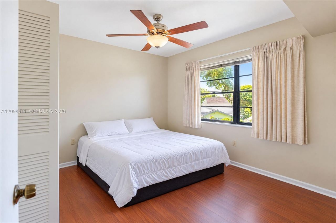 735 NW 105th Pl, Unit C3, Miami, FL 33172 Photo