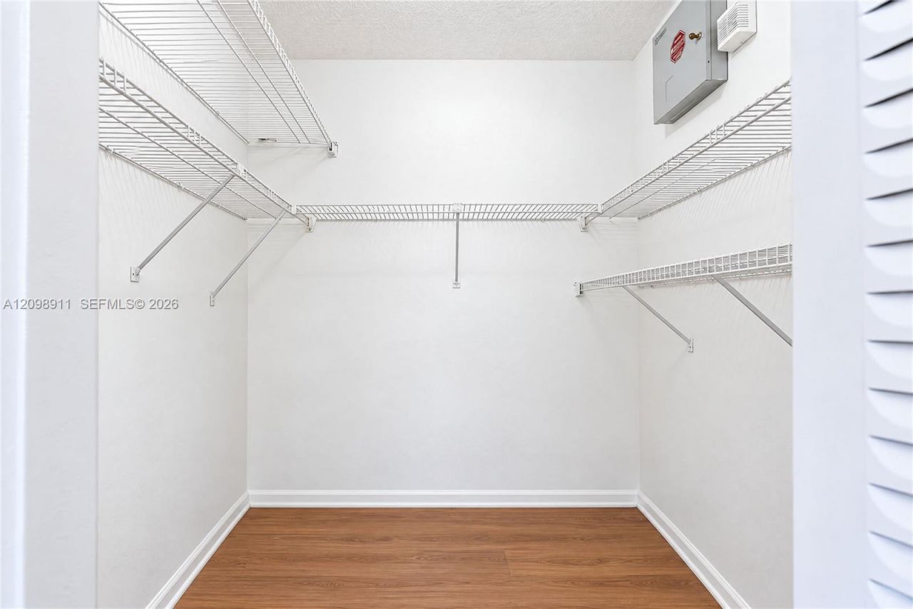 735 NW 105th Pl, Unit C3, Miami, FL 33172 Photo