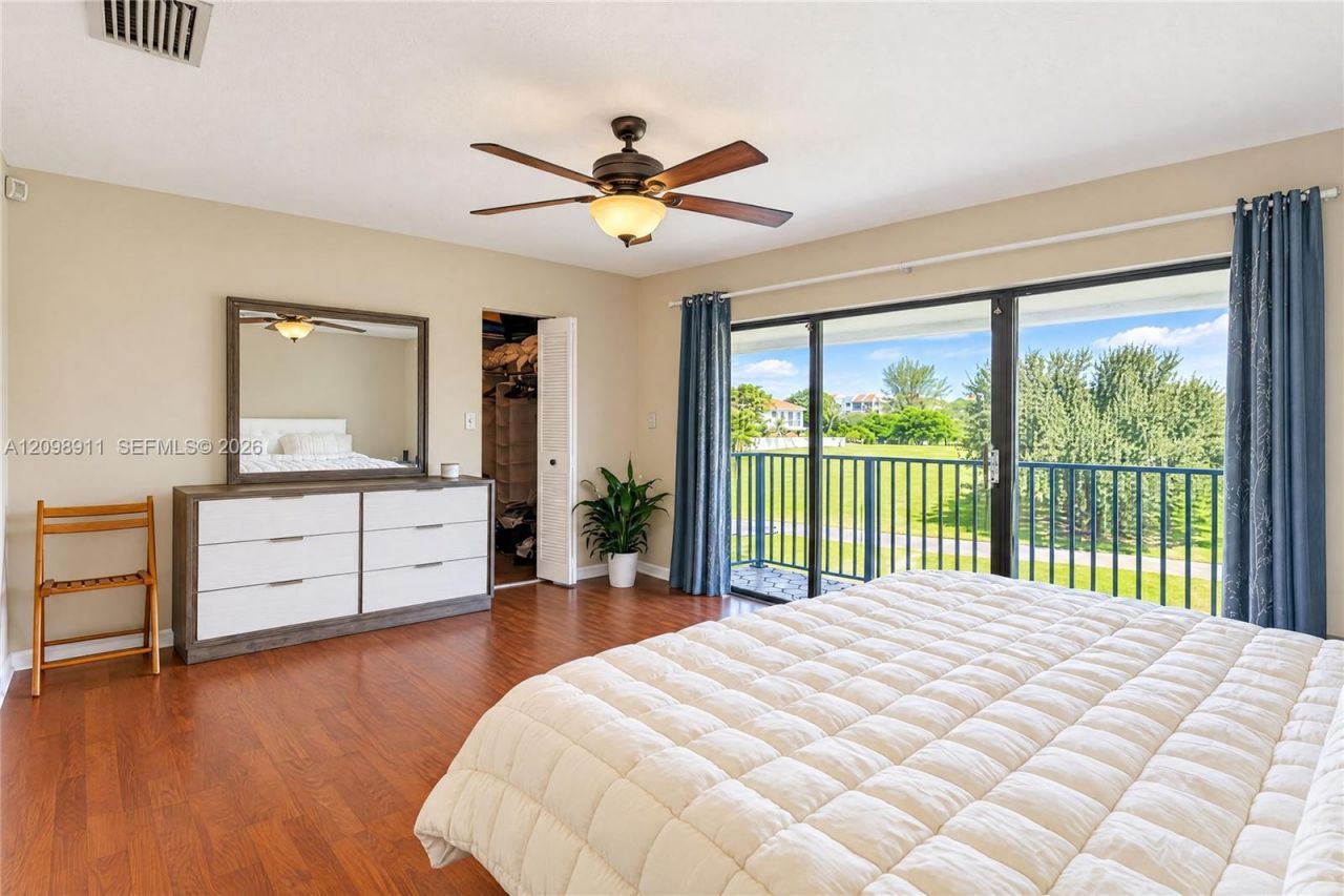 735 NW 105th Pl, Unit C3, Miami, FL 33172 Photo