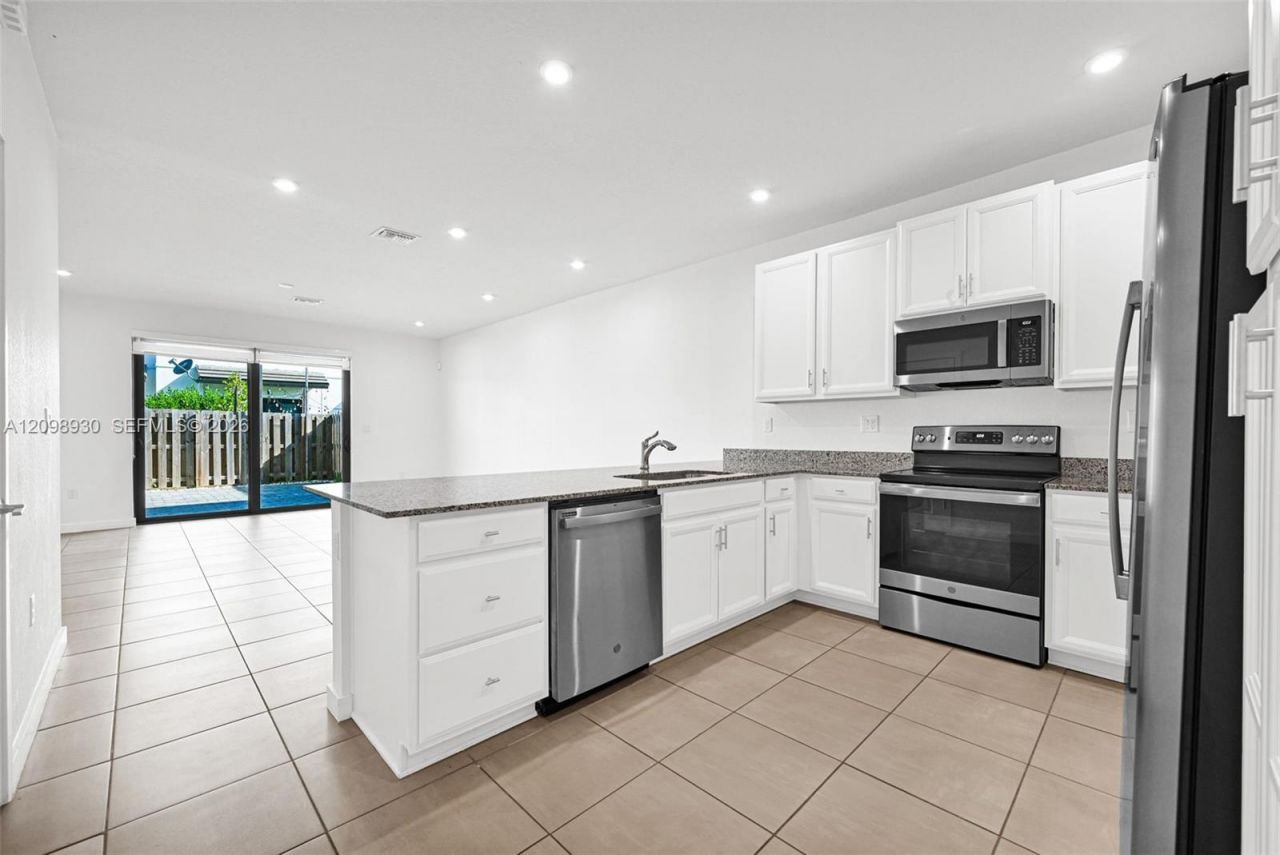 10817 SW 233rd St , Homestead, FL 33032 Photo
