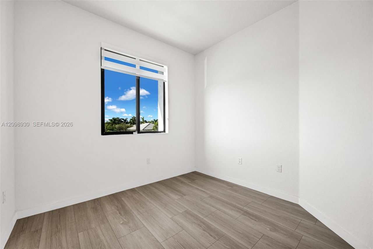 10817 SW 233rd St , Homestead, FL 33032 Photo