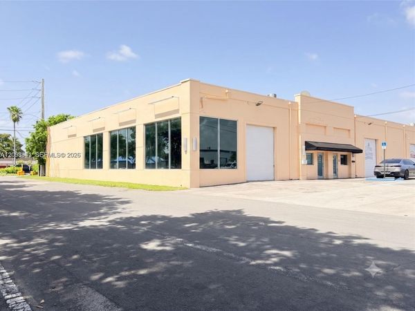 1036 NW 1st Ct , Hallandale Beach, FL 33009