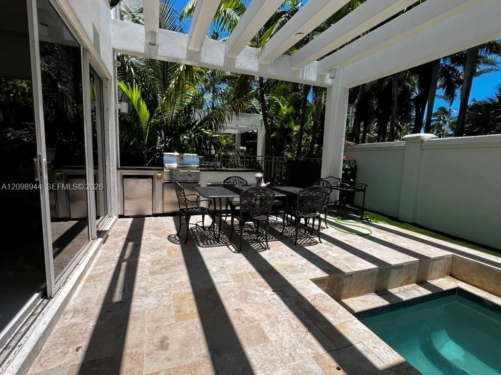 18975 Atlantic Blvd , Sunny Isles Beach, FL 33160 Photo