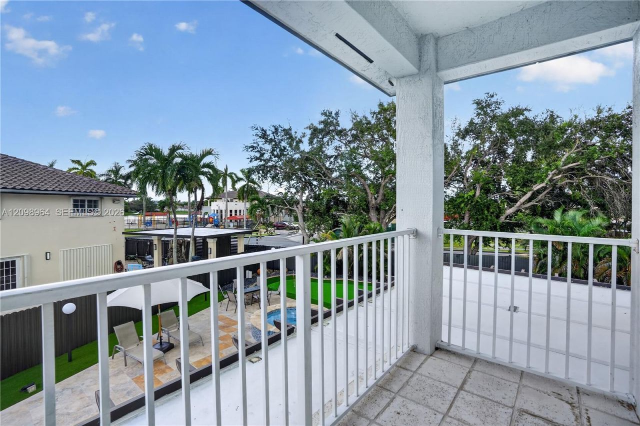 15411 SW 36th Ter, Miami, FL 33185 Photo