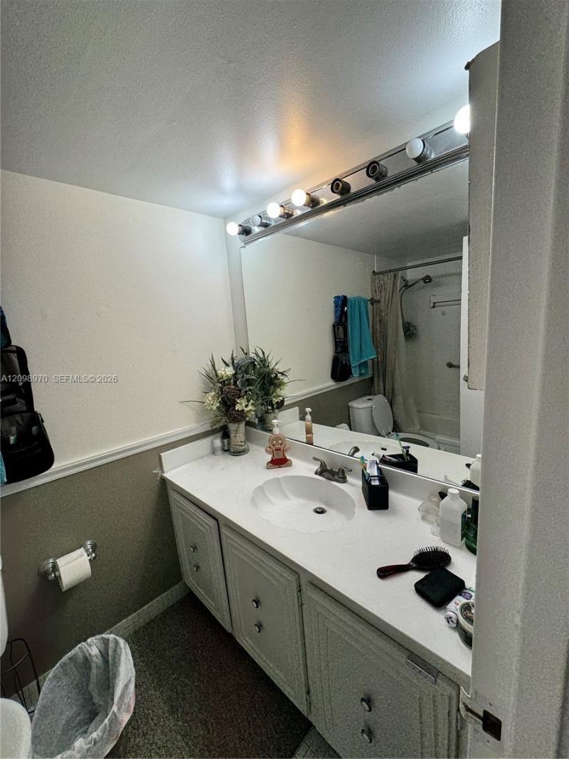 701 Three Islands Blvd , Unit 103, Hallandale Beach, FL 33009 Photo