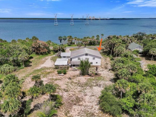 7805 S Indian River Dr Drive, Fort Pierce, FL 34982
