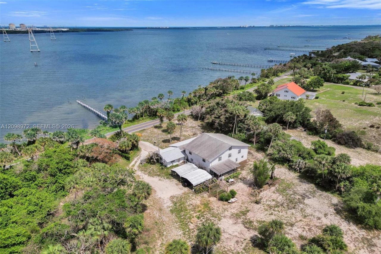 7805 S Indian River Dr Drive, Fort Pierce, FL 34982 Photo