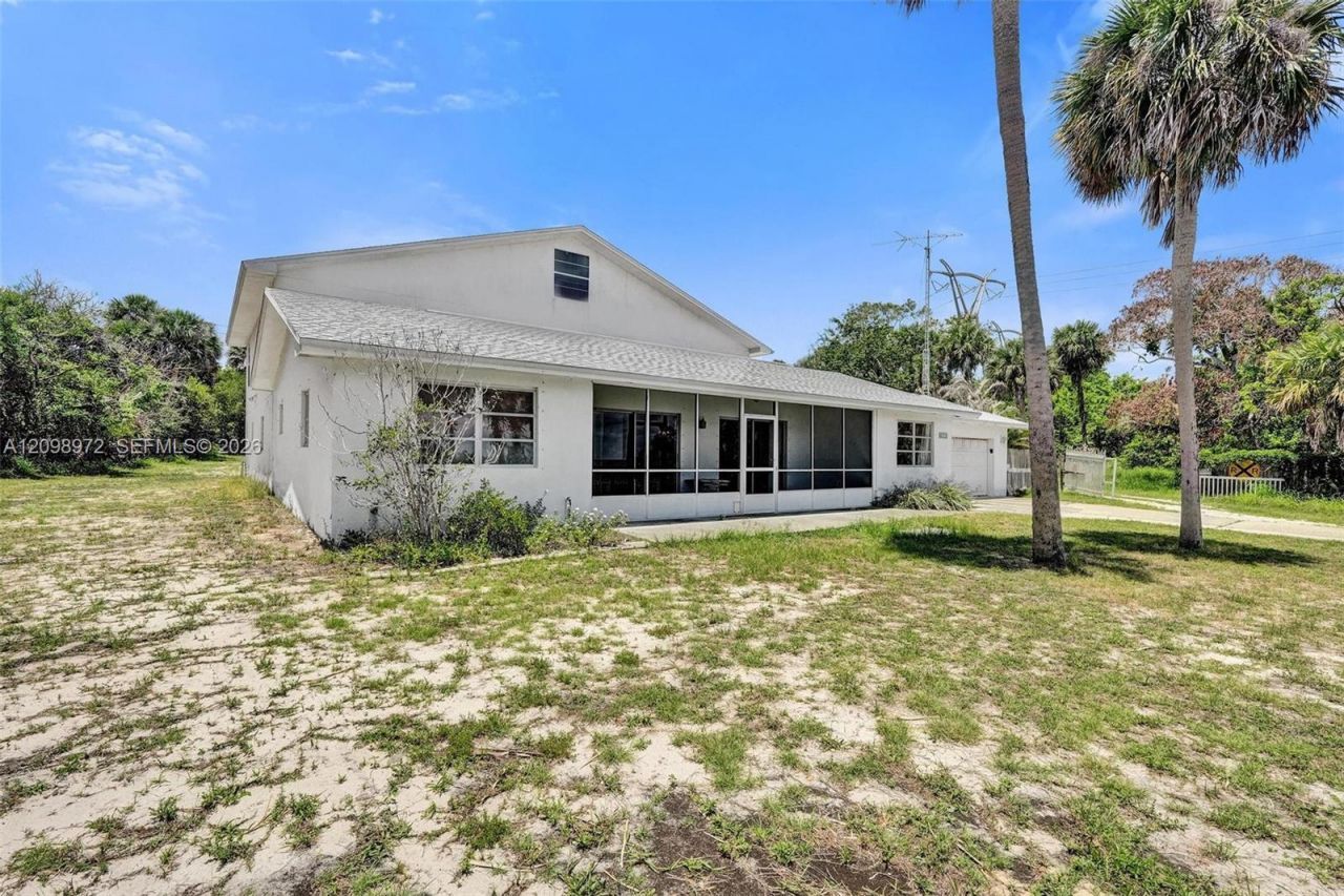 7805 S Indian River Dr Drive, Fort Pierce, FL 34982 Photo
