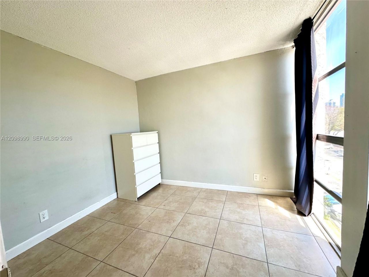 2101 Atlantic Shores Blvd, Unit 408, Hallandale Beach, FL 33009 Photo
