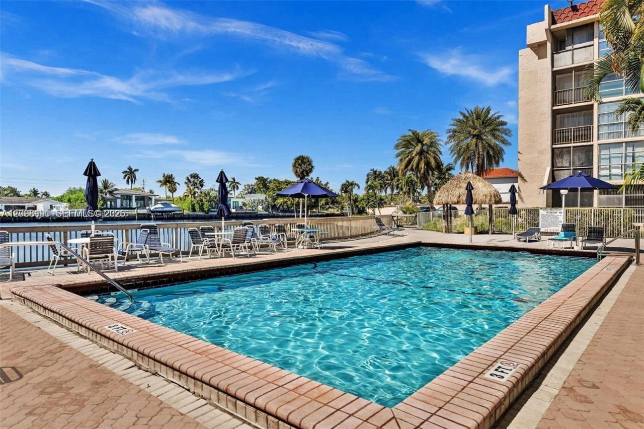2101 Atlantic Shores Blvd, Unit 408, Hallandale Beach, FL 33009 Photo