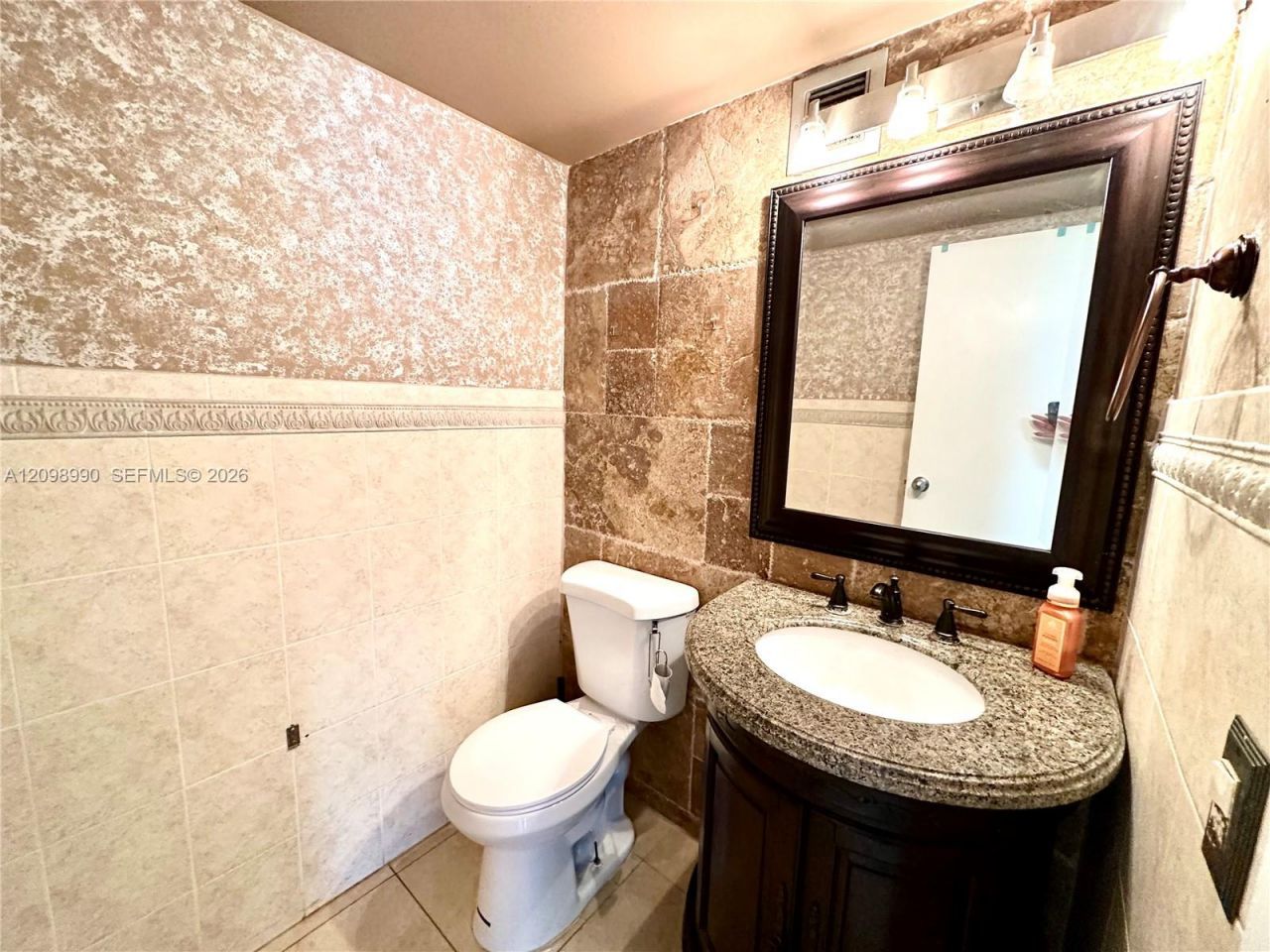 2101 Atlantic Shores Blvd, Unit 408, Hallandale Beach, FL 33009 Photo