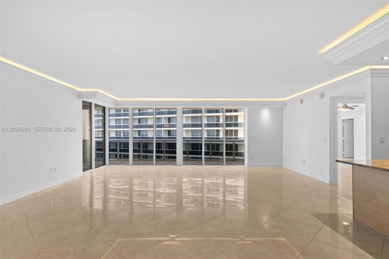 1800 S Ocean Dr , Unit 3805, Hallandale Beach, FL 33009 Photo