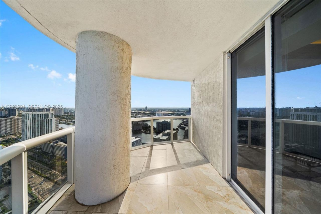 1800 S Ocean Dr , Unit 3805, Hallandale Beach, FL 33009 Photo