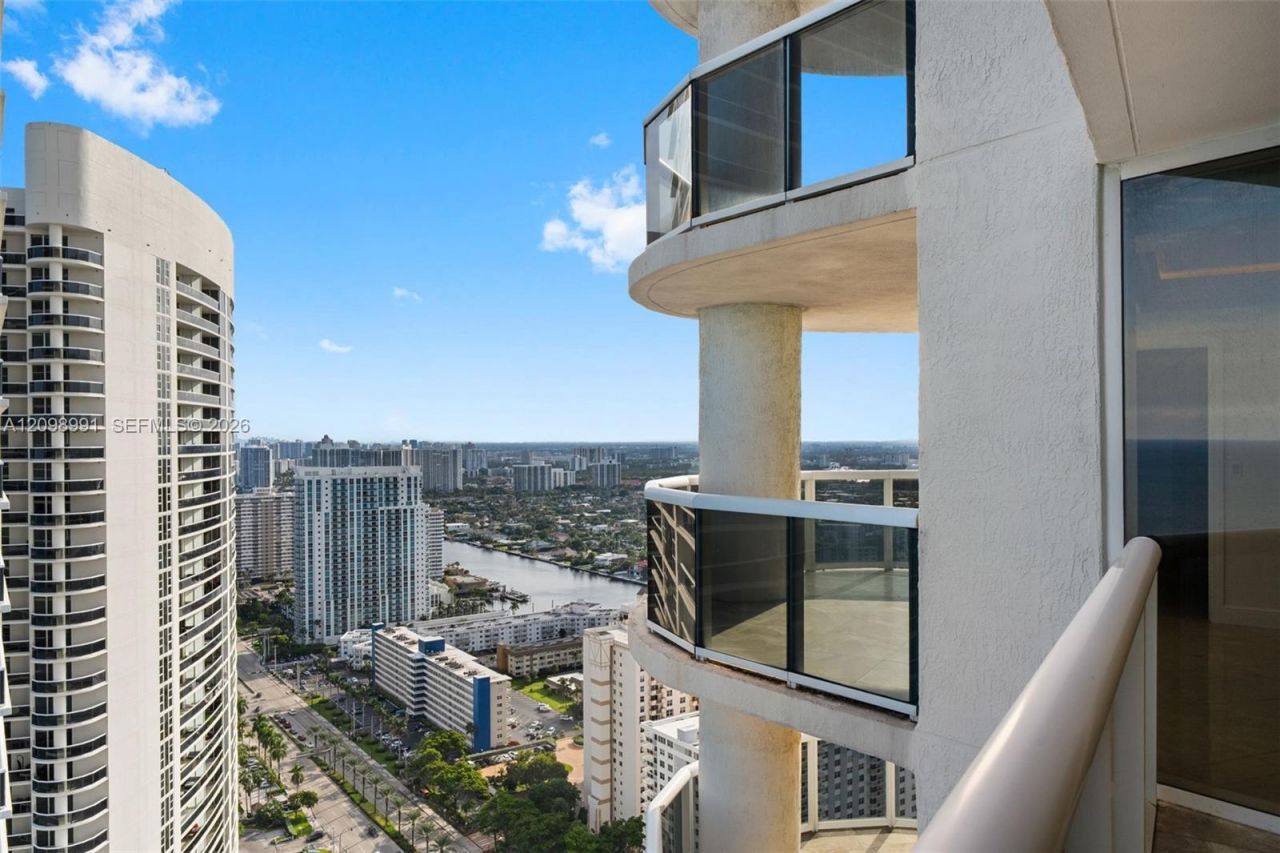 1800 S Ocean Dr , Unit 3805, Hallandale Beach, FL 33009 Photo