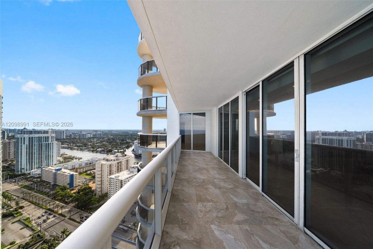 1800 S Ocean Dr , Unit 3805, Hallandale Beach, FL 33009 Photo