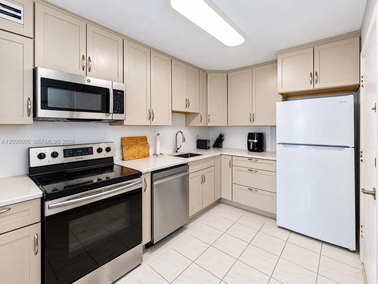 1750 James Ave, Unit 7L, Miami Beach, FL 33139 Photo
