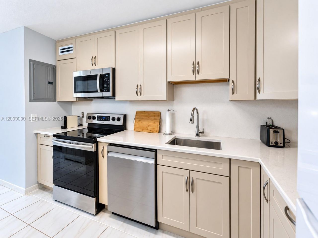 1750 James Ave, Unit 7L, Miami Beach, FL 33139 Photo