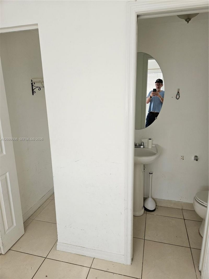 1638 SW 3rd St , Unit 302, Miami, FL 33135 Photo