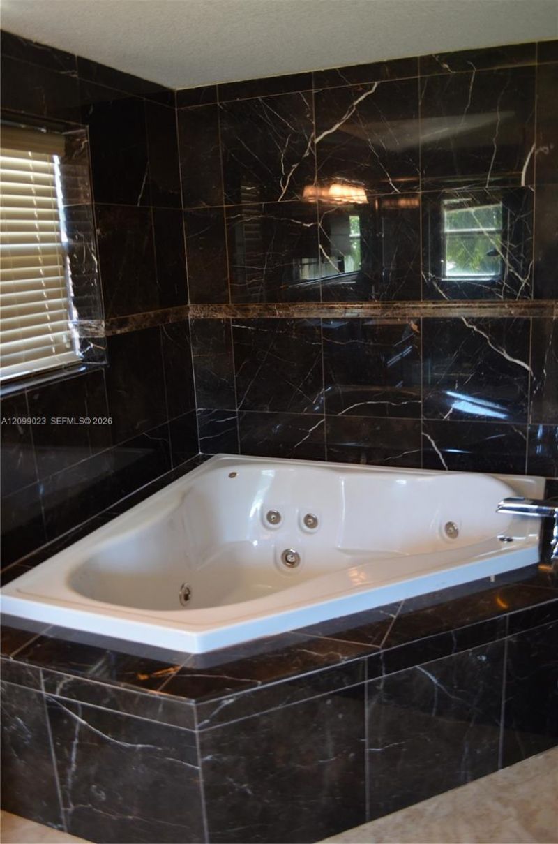 18808 NW 24th Pl , Pembroke Pines, FL 33029 Photo