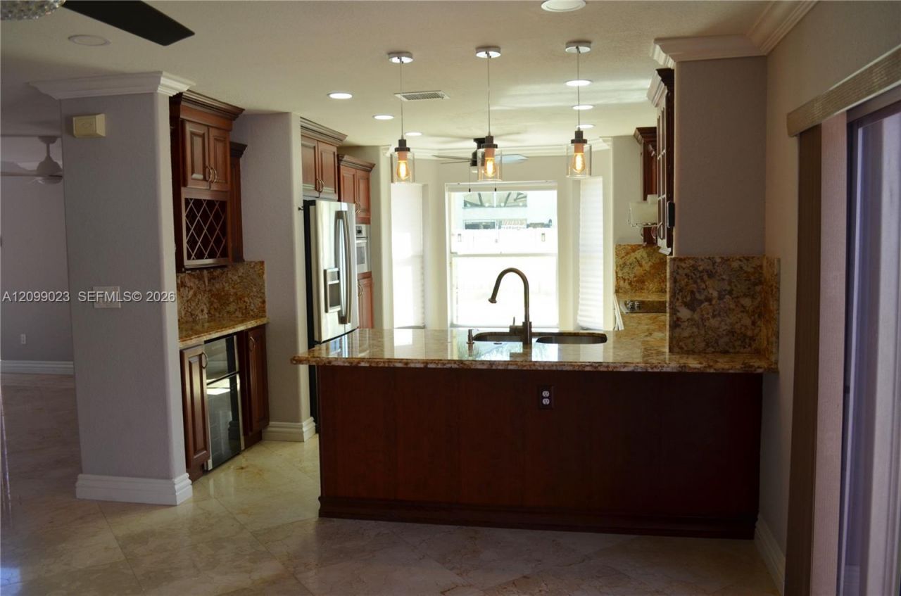 18808 NW 24th Pl , Pembroke Pines, FL 33029 Photo